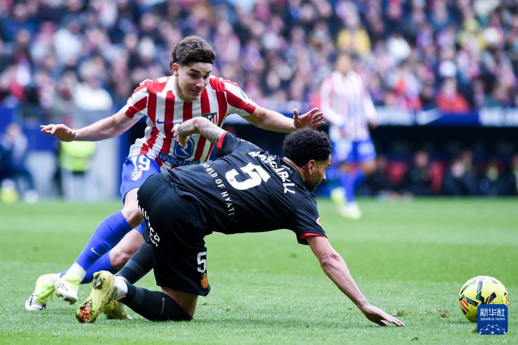 印尼羽球超级500赛｜ 2局淘汰卢唐组合 谢苏8强硬碰姜金