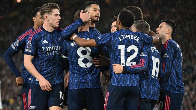 不太受待见？亚历山大次轮得票总排名第八 在后卫中仅仅才第六